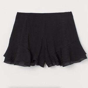 H&M Flounced Shorts